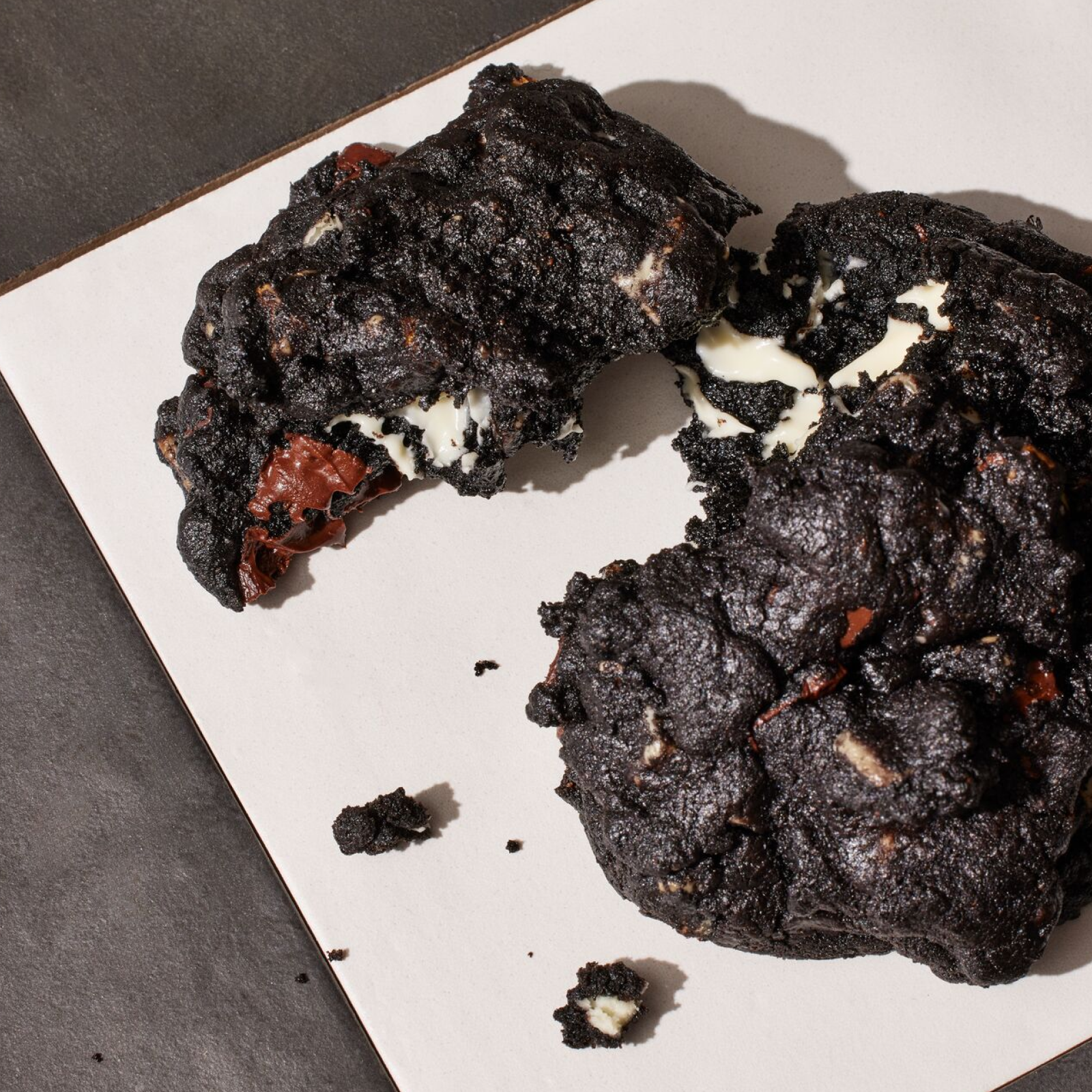 Black & White Chocolate Chip - Levain Bakery