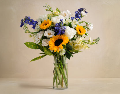 Spring Indulgence Flowers & Cookie Gift Set - Levain Bakery