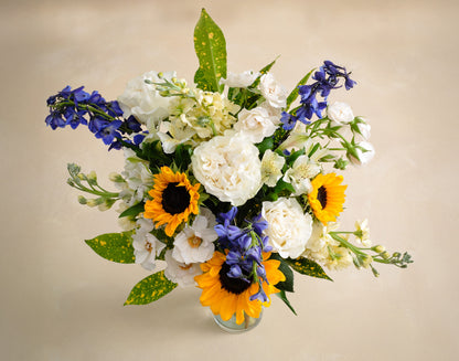 Spring Indulgence Flowers & Cookie Gift Set - Levain Bakery